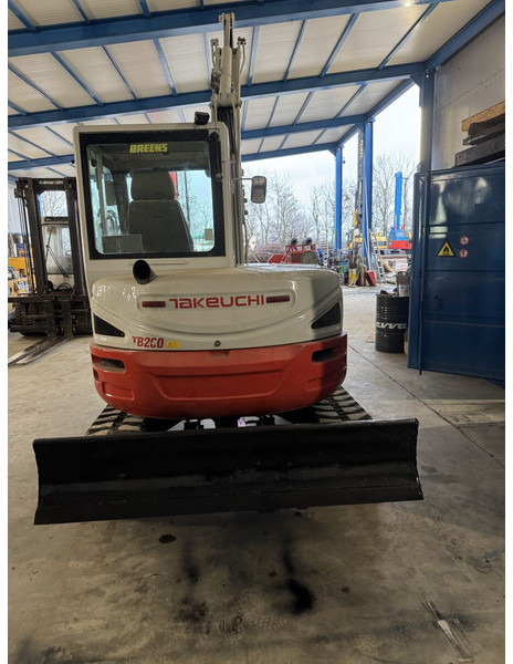 Takeuchi TB260 - Ekskavator mini: gambar 5 Takeuchi TB260 - Ekskavator mini: gambar 5