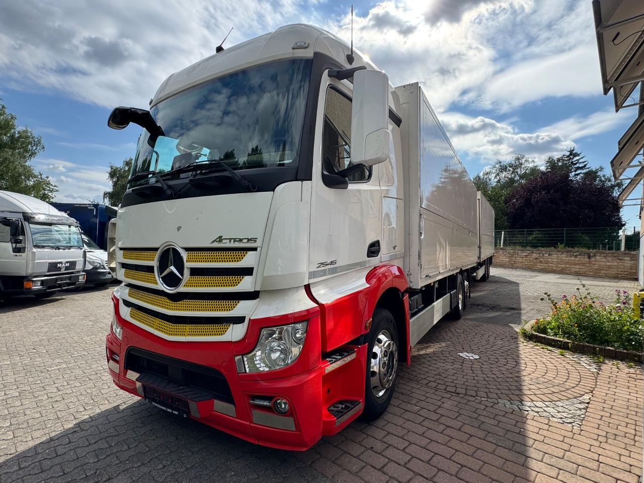 Mercedes-Benz Actros 2545/2xLBW/Klima/Kamera/kpl.Zug - Truk minuman: gambar 3 Mercedes-Benz Actros 2545/2xLBW/Klima/Kamera/kpl.Zug - Truk minuman: gambar 3
