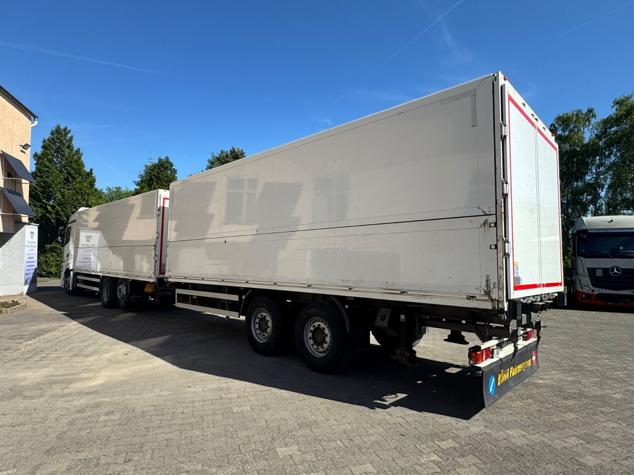 Mercedes-Benz Actros2545/Lift-Lenk/Mitnahmestp/Retder - Truk minuman: gambar 4 Mercedes-Benz Actros2545/Lift-Lenk/Mitnahmestp/Retder - Truk minuman: gambar 4