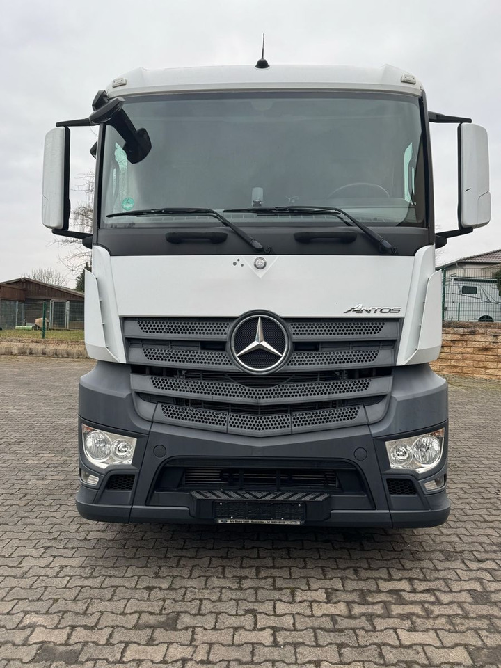 Mercedes-Benz Antos 1836L/4x2/2t.LBW/2xAHK/aus.1Hand/16.Pal. - Truk minuman: gambar 2 Mercedes-Benz Antos 1836L/4x2/2t.LBW/2xAHK/aus.1Hand/16.Pal. - Truk minuman: gambar 2