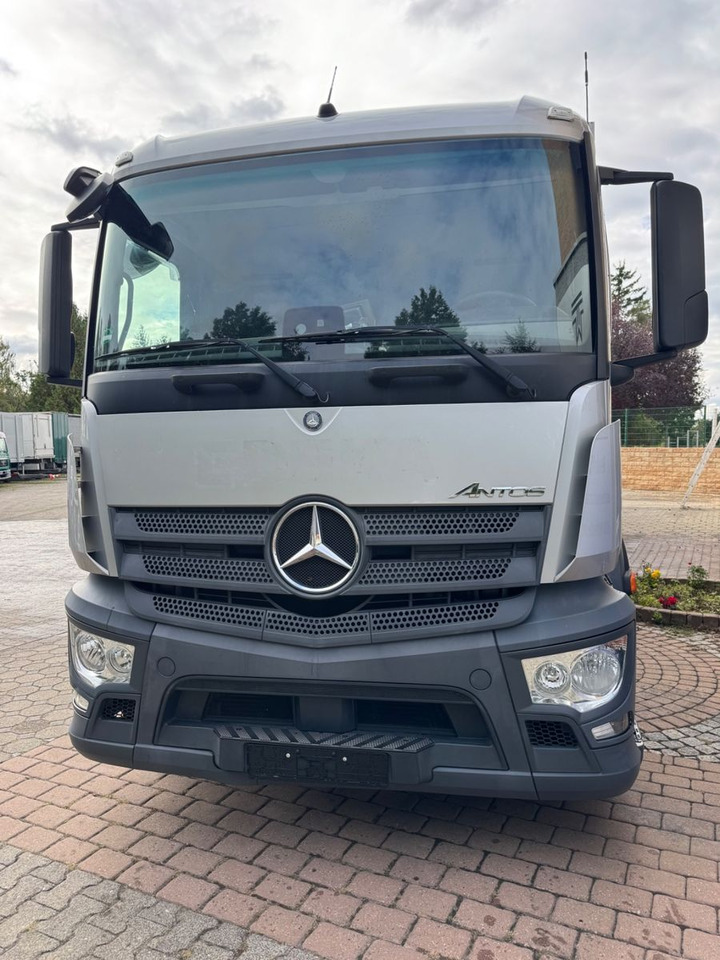 Mercedes-Benz Antos 2540/2xLBW/Kühlung-Defekt/5instock - Truk berpendingin: gambar 5 Mercedes-Benz Antos 2540/2xLBW/Kühlung-Defekt/5instock - Truk berpendingin: gambar 5