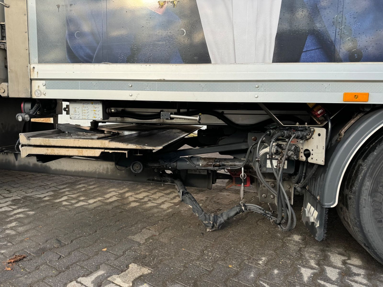 Mercedes-Benz Antos 2540/Durchladbar/2xLBW/Frigoblock - Truk berpendingin: gambar 5 Mercedes-Benz Antos 2540/Durchladbar/2xLBW/Frigoblock - Truk berpendingin: gambar 5