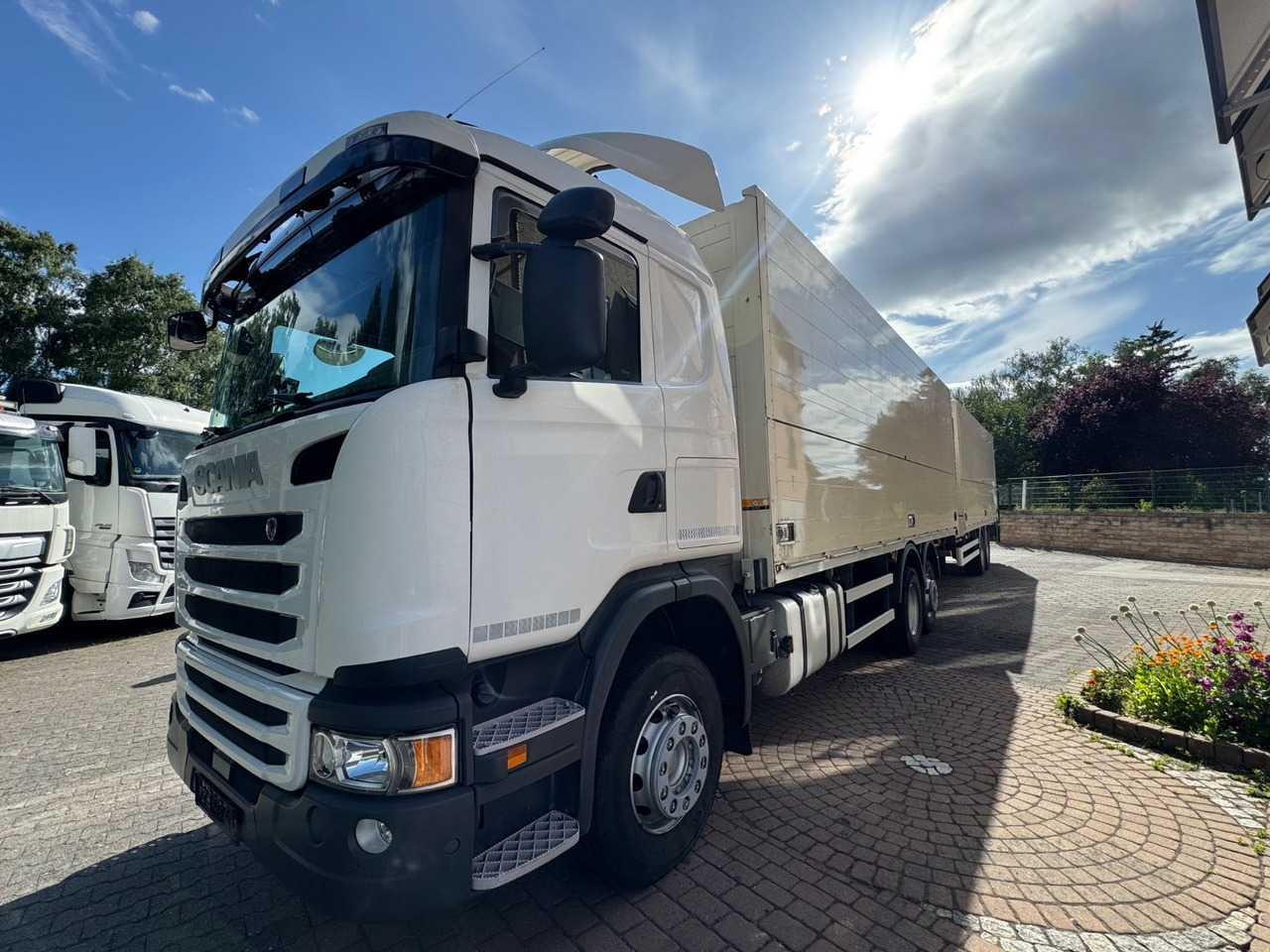 Scania G410/Lenk-Lift/2xLBW/inkl. Anhänger/Tüv-neu - Truk minuman: gambar 2 Scania G410/Lenk-Lift/2xLBW/inkl. Anhänger/Tüv-neu - Truk minuman: gambar 2