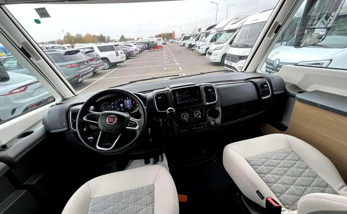 ADRIA Sonic 700DC - Mobil rumah terintegrasi: gambar 4 ADRIA Sonic 700DC - Mobil rumah terintegrasi: gambar 4