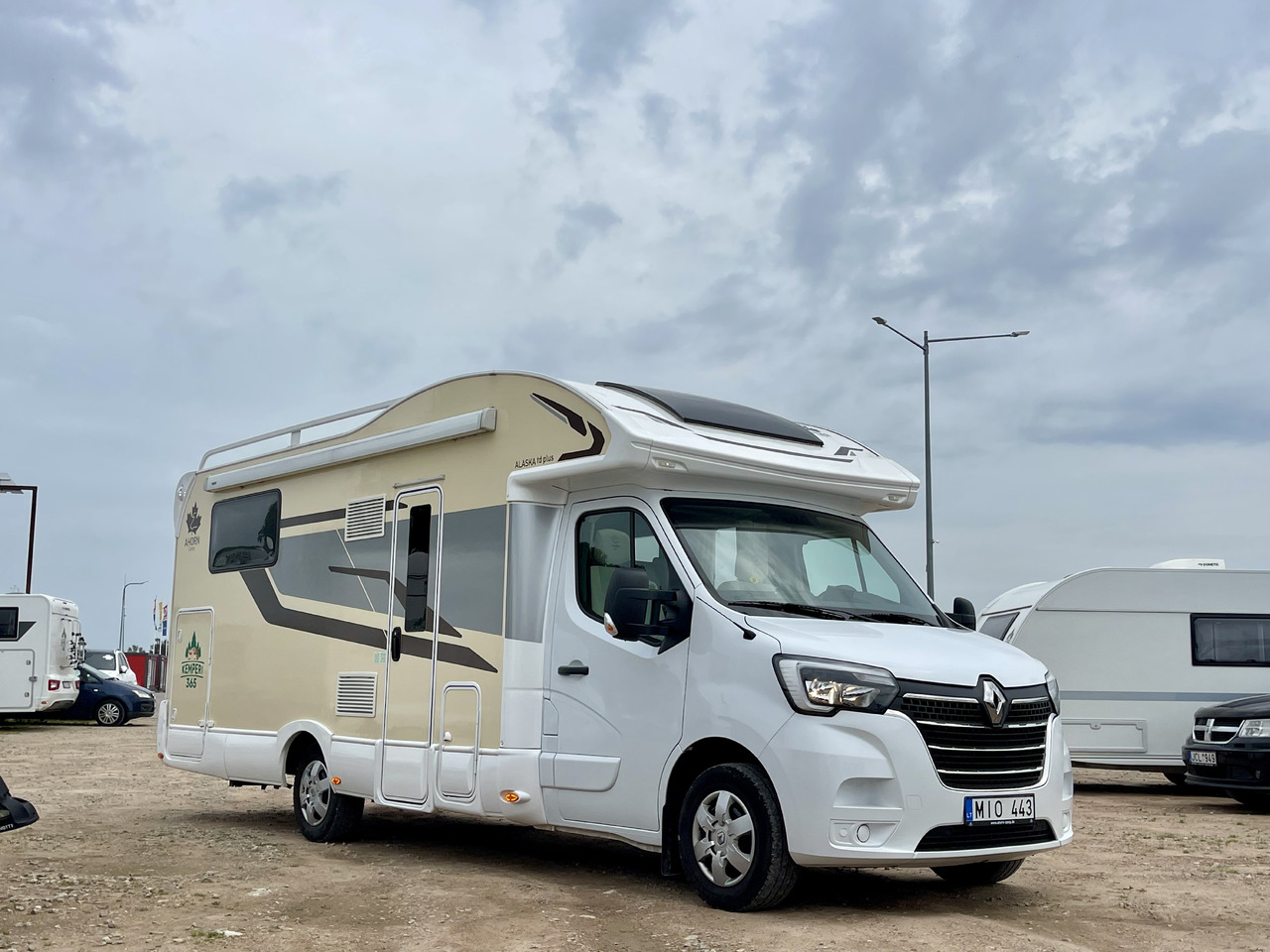 AHORN CAMP Alaska TD plus - Mobil rumah semi-terintegrasi: gambar 1 AHORN CAMP Alaska TD plus - Mobil rumah semi-terintegrasi: gambar 1