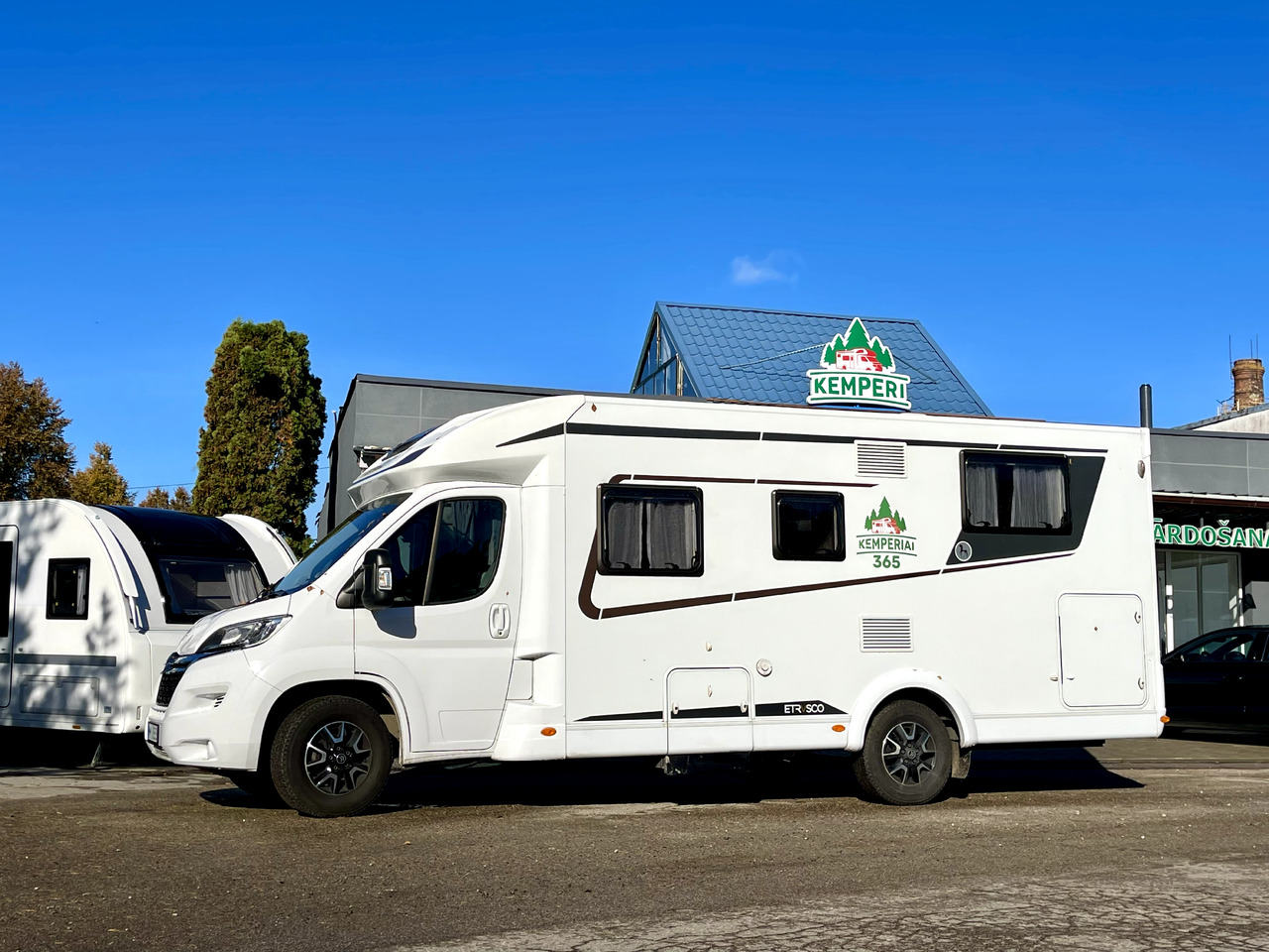 ETRUSCO T 7300 SB - Mobil rumah semi-terintegrasi: gambar 3 ETRUSCO T 7300 SB - Mobil rumah semi-terintegrasi: gambar 3