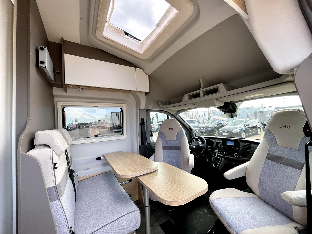 Mobil kemping LMC Innovan 590C: gambar 7