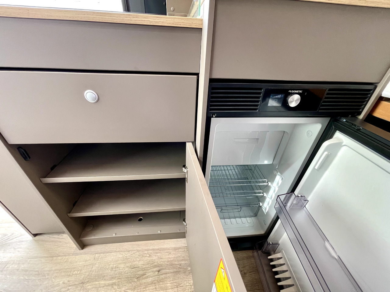 Mobil kemping LMC Innovan 590C: gambar 12