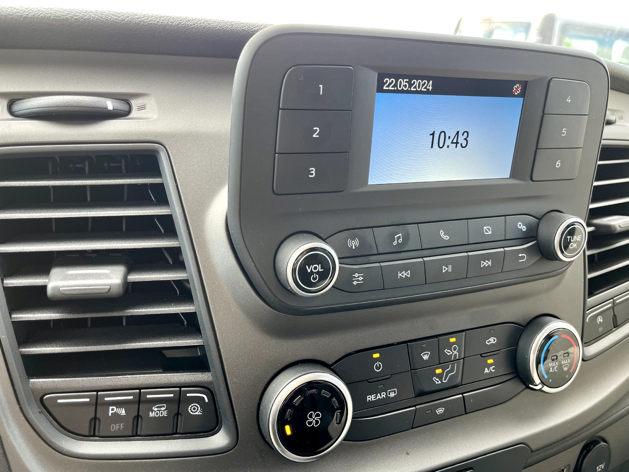 Mobil kemping LMC Innovan 590C: gambar 15