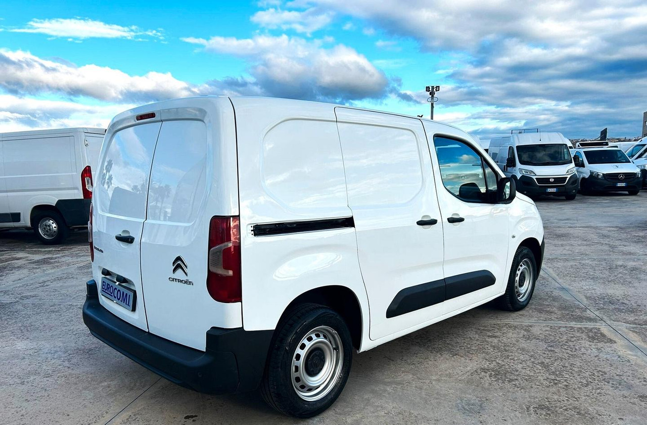 Citroen Berligno 1.6 HDi 100 cv 3 posti - Van kecil: gambar 5 Citroen Berligno 1.6 HDi 100 cv 3 posti - Van kecil: gambar 5