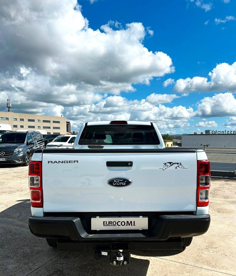 Ford Ranger 2.2 160 cv XL Supercab 4 posti 4wd - Truk pikap: gambar 5 Ford Ranger 2.2 160 cv XL Supercab 4 posti 4wd - Truk pikap: gambar 5