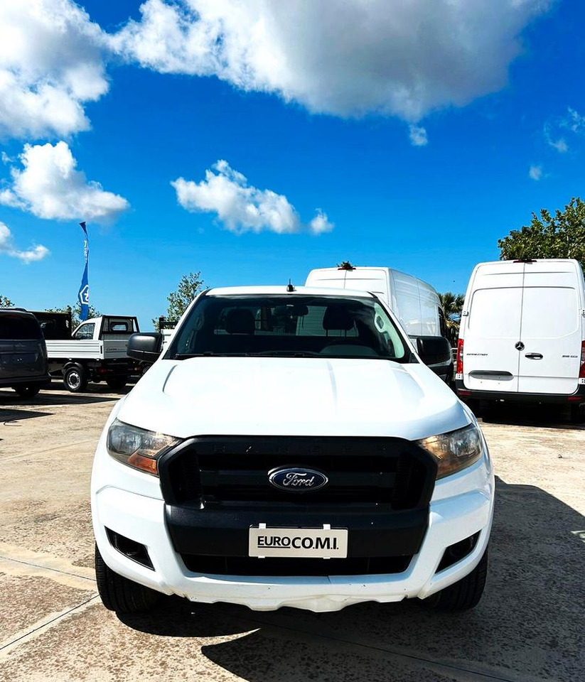 Ford Ranger 2.2 160 cv XL Supercab 4 posti 4wd - Truk pikap: gambar 2 Ford Ranger 2.2 160 cv XL Supercab 4 posti 4wd - Truk pikap: gambar 2