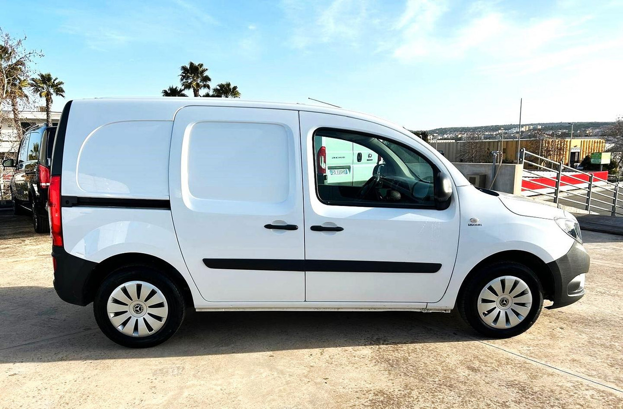 Mercedes Benz Citan 111 cdi Long 3 posti - Van kecil: gambar 3 Mercedes Benz Citan 111 cdi Long 3 posti - Van kecil: gambar 3