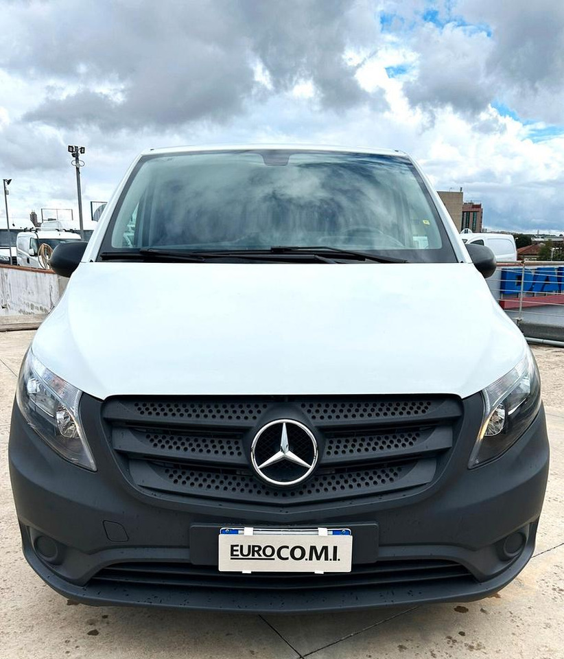Mercedes Benz Vito 111 Furgone Long - Van panel: gambar 2 Mercedes Benz Vito 111 Furgone Long - Van panel: gambar 2