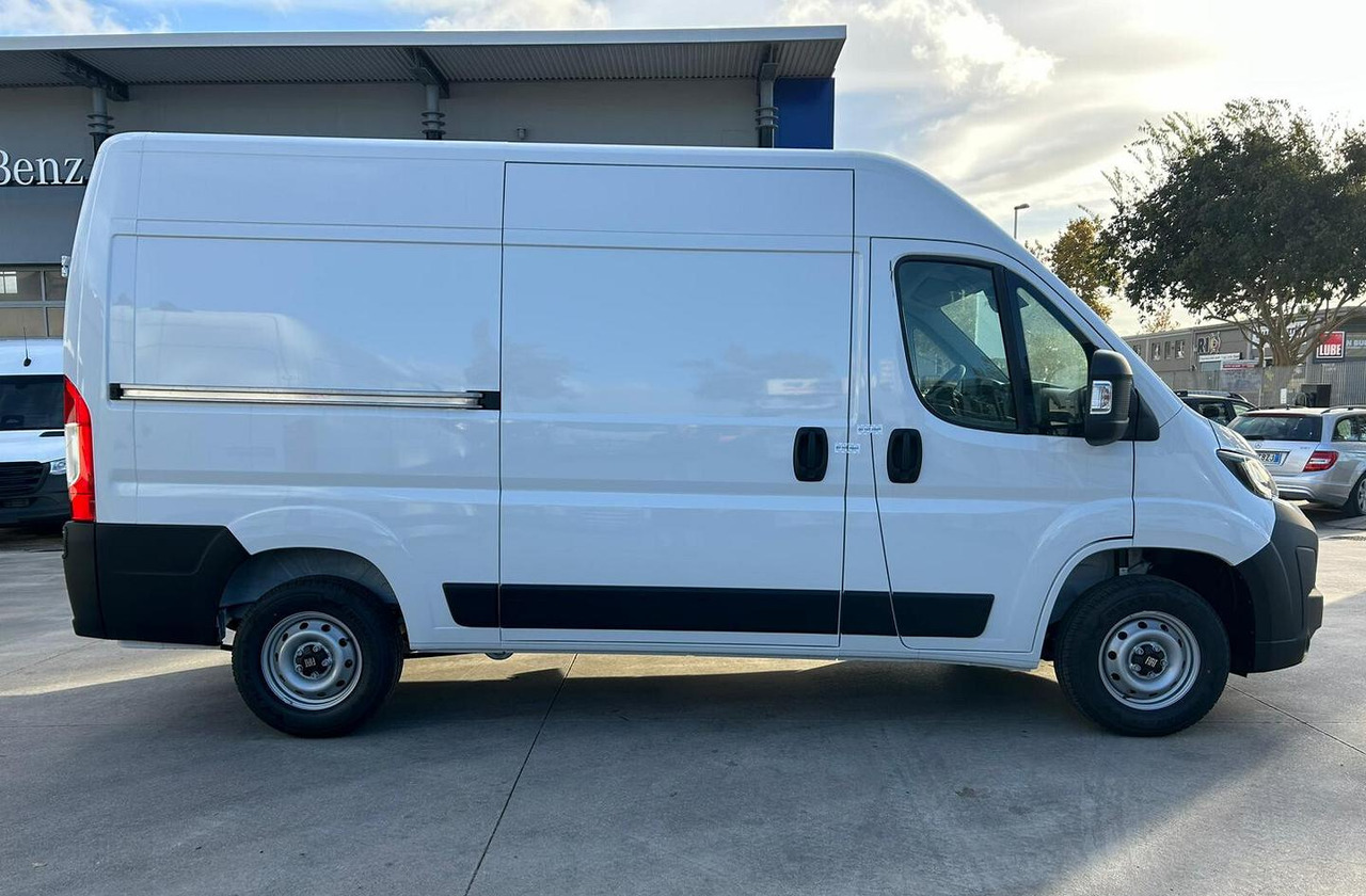 NUOVO Fiat Ducato 2.2 mjt Lastrato L2H2 120 cv 33 - Van panel: gambar 4 NUOVO Fiat Ducato 2.2 mjt Lastrato L2H2 120 cv 33 - Van panel: gambar 4