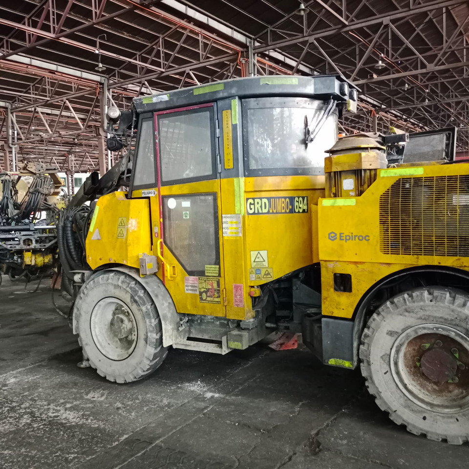 EPIROC BOLTEC S - Mesin pertambangan: gambar 3 EPIROC BOLTEC S - Mesin pertambangan: gambar 3