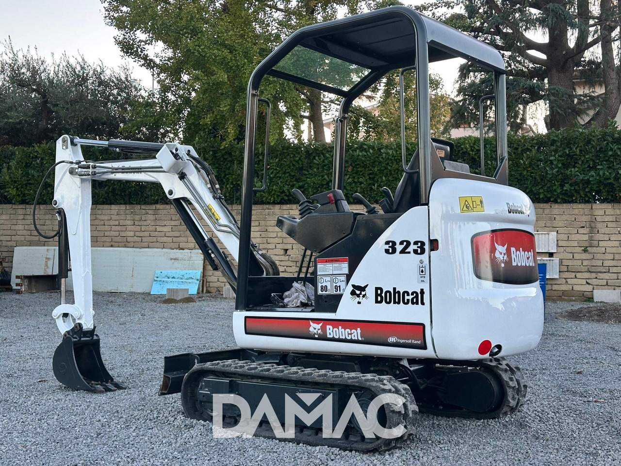 BOBCAT 323 - Ekskavator mini: gambar 5 BOBCAT 323 - Ekskavator mini: gambar 5