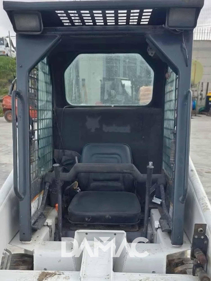 BOBCAT 553 - Skid steer: gambar 3 BOBCAT 553 - Skid steer: gambar 3