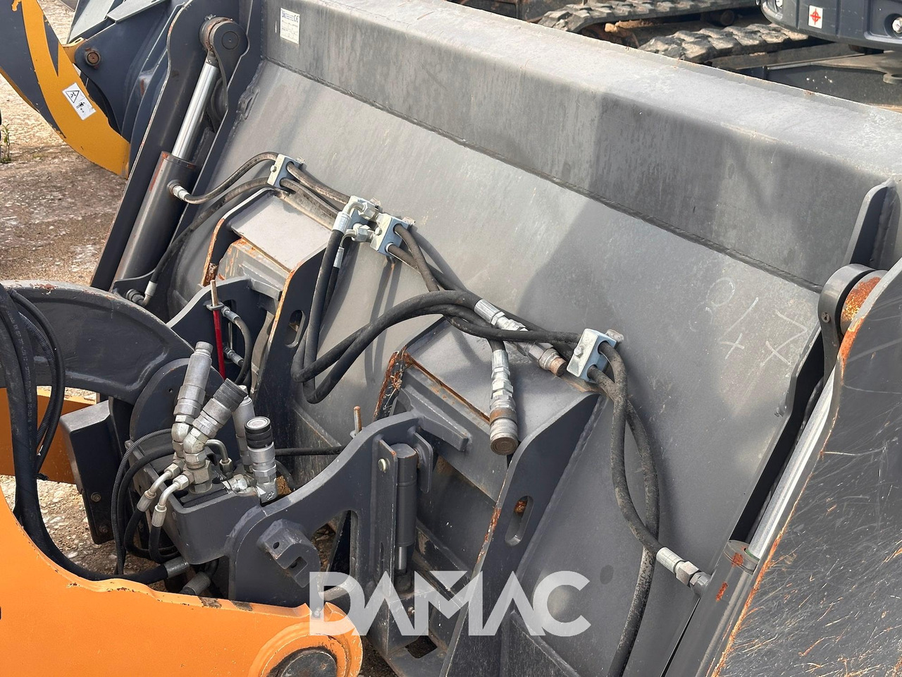 Wheel loader CASE 321F: gambar 7