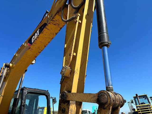 Ekskavator Caterpillar 311C: gambar 13