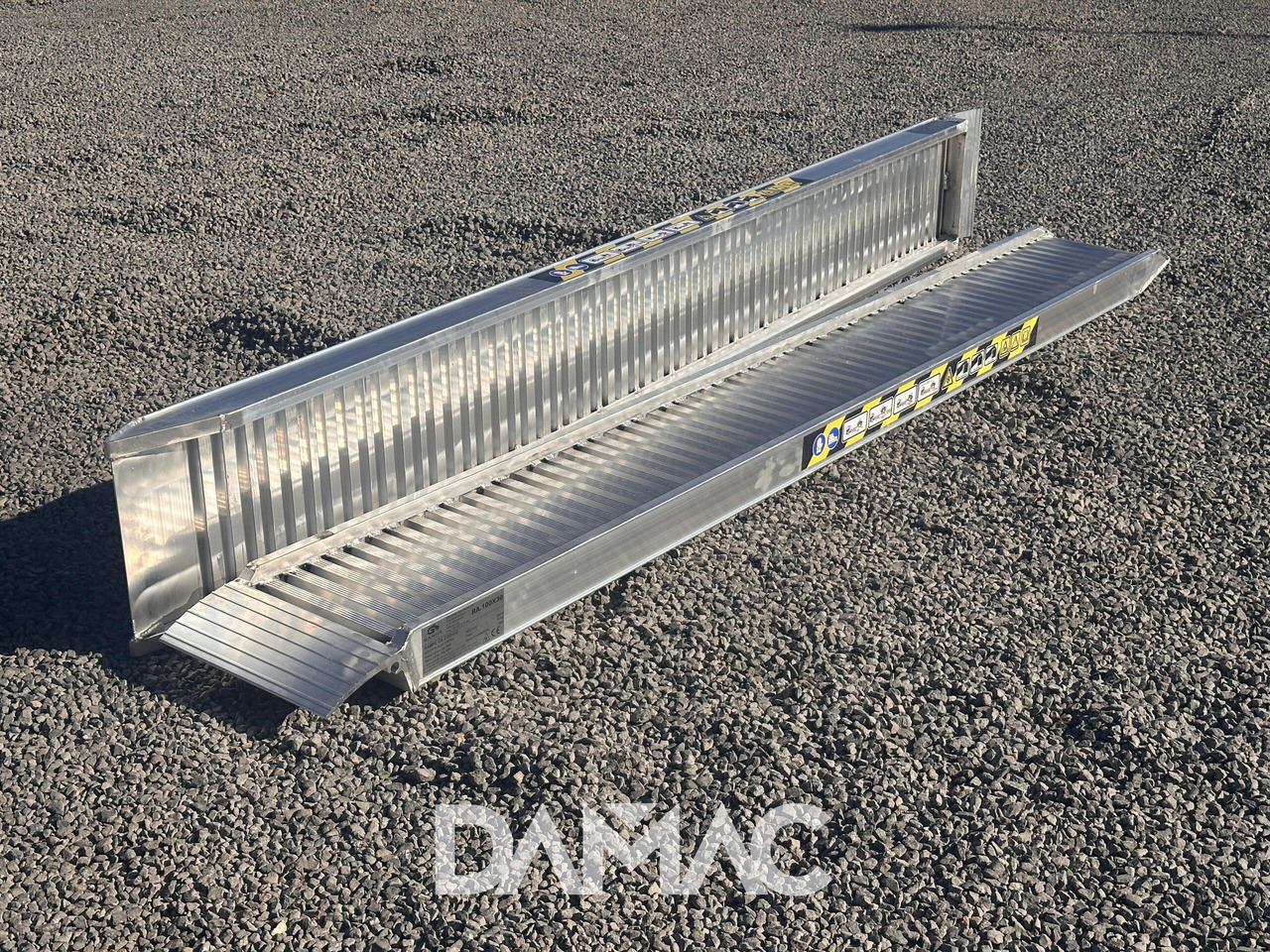 DAMAC RA.100X30 - Memuat ramp: gambar 1 DAMAC RA.100X30 - Memuat ramp: gambar 1