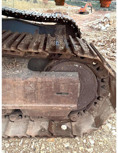 Ekskavator Fiat KOBELCO E305: gambar 15