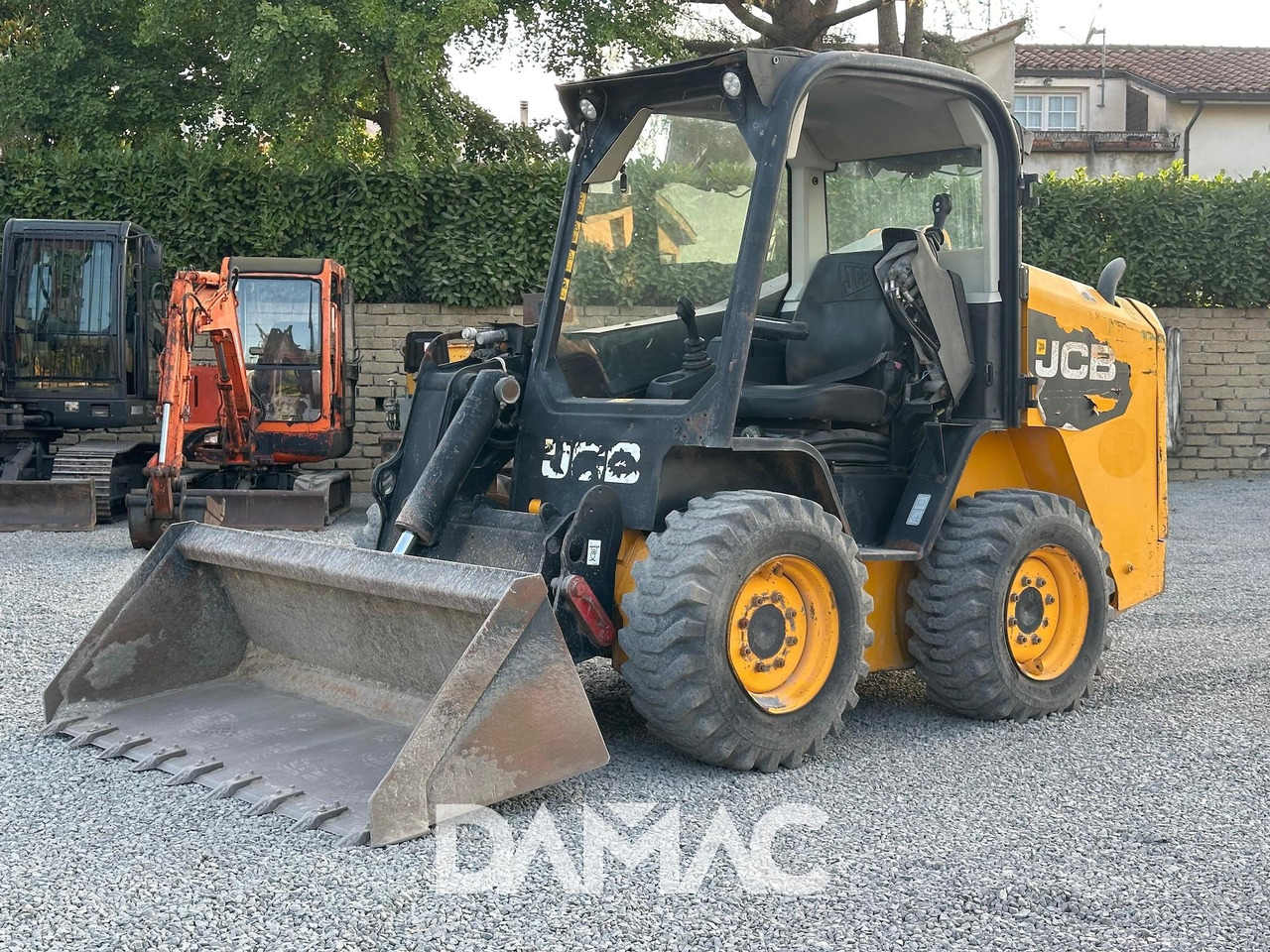 JCB 225 - Skid steer: gambar 1 JCB 225 - Skid steer: gambar 1