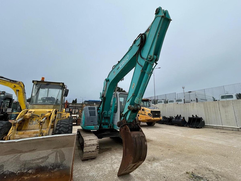 Kobelco SK135SR - Ekskavator: gambar 2 Kobelco SK135SR - Ekskavator: gambar 2