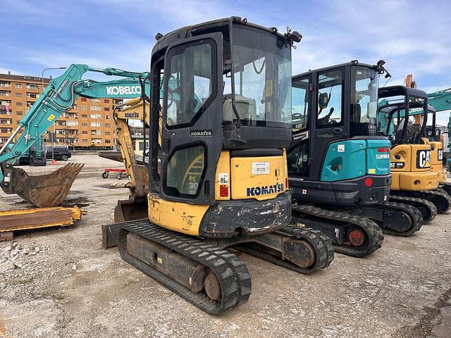Komatsu PC30 - Ekskavator mini: gambar 2 Komatsu PC30 - Ekskavator mini: gambar 2
