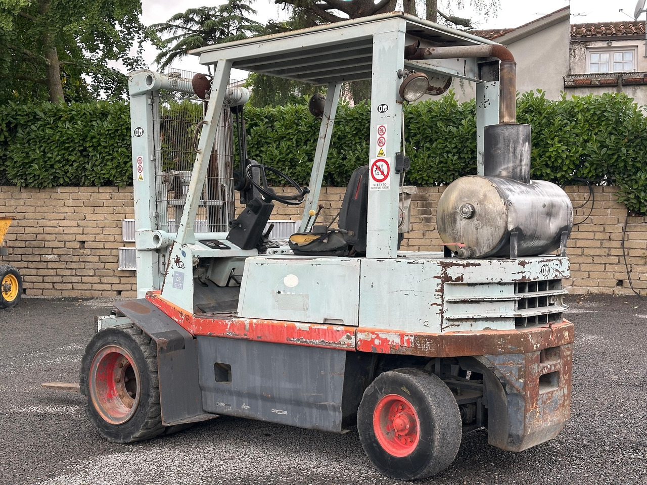 OM DI35C - Forklift: gambar 5 OM DI35C - Forklift: gambar 5