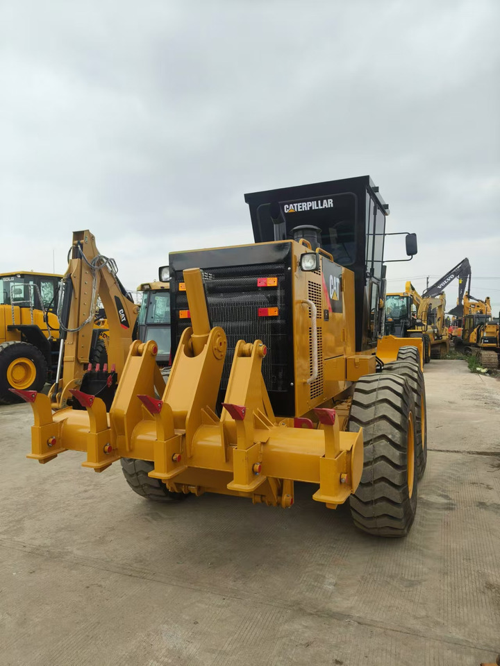 CATERPILLAR 140K - Grader: gambar 1 CATERPILLAR 140K - Grader: gambar 1
