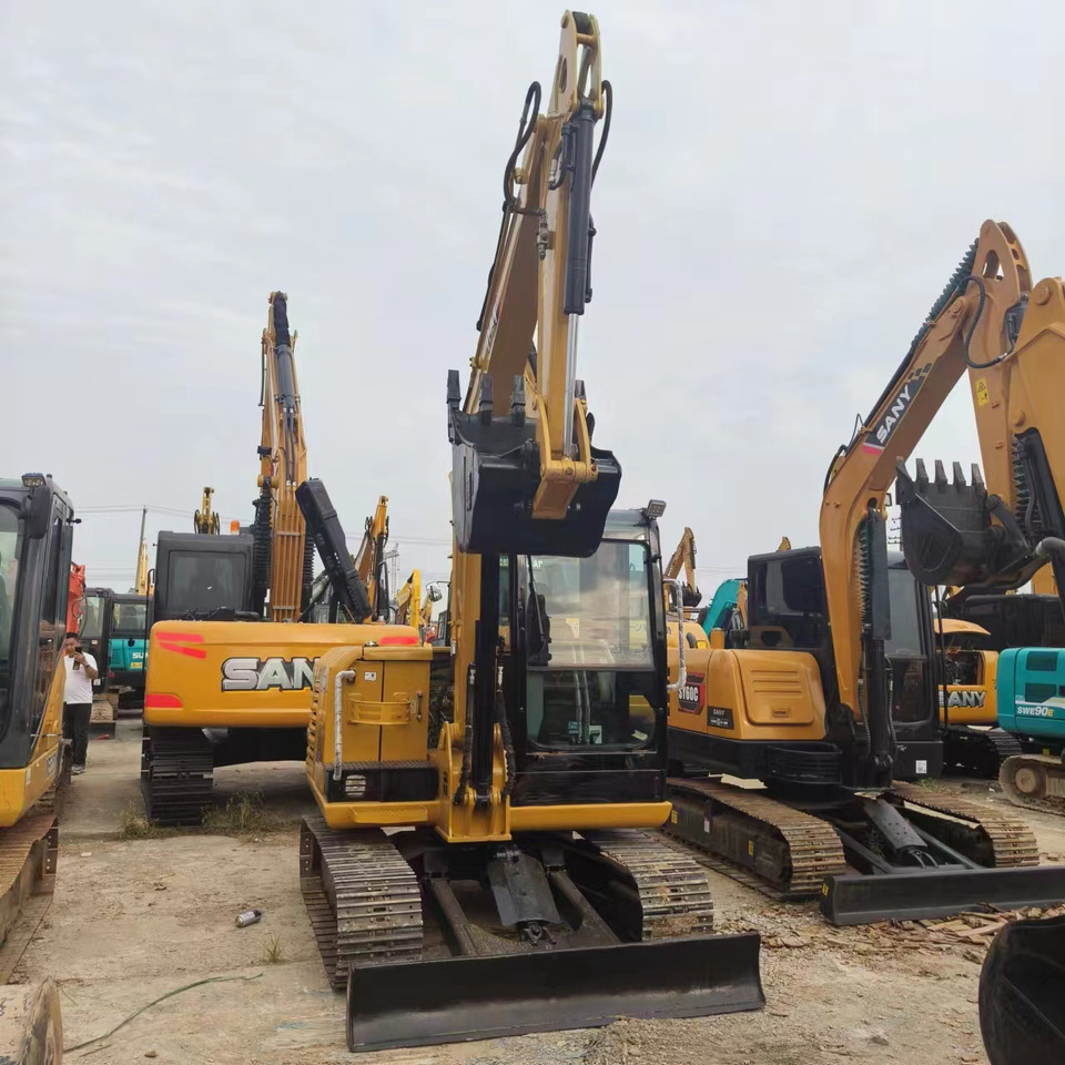 CATERPILLAR 305.5E2 - Ekskavator perayap: gambar 2 CATERPILLAR 305.5E2 - Ekskavator perayap: gambar 2