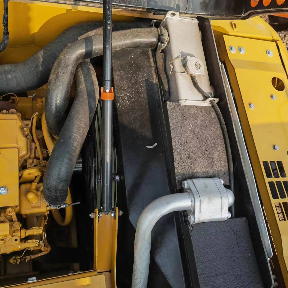 Ekskavator perayap CATERPILLAR 315D [ Copy ]: gambar 16