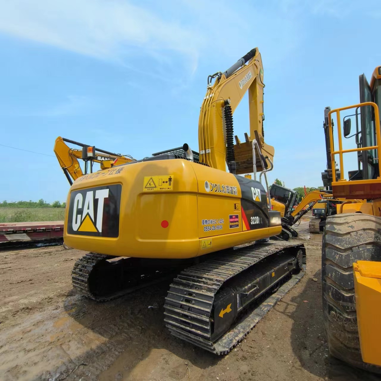 CATERPILLAR 323D2L - Ekskavator perayap: gambar 3 CATERPILLAR 323D2L - Ekskavator perayap: gambar 3