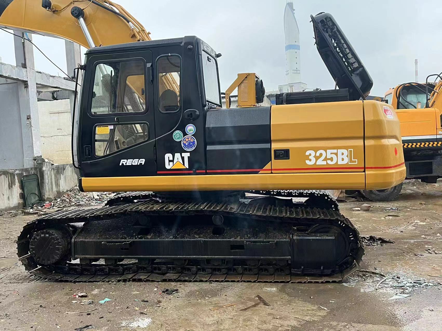 CATERPILLAR 325BL - Ekskavator perayap: gambar 3 CATERPILLAR 325BL - Ekskavator perayap: gambar 3