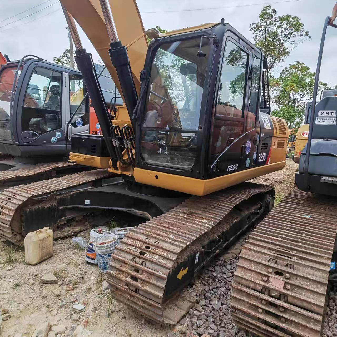CATERPILLAR 325D2 - Ekskavator perayap: gambar 2 CATERPILLAR 325D2 - Ekskavator perayap: gambar 2