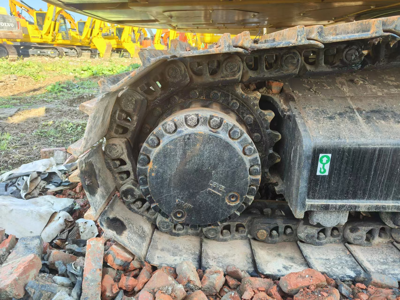 Ekskavator perayap CATERPILLAR 330D: gambar 27
