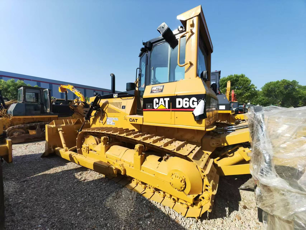 CATERPILLAR D6G - Bulldozer: gambar 2 CATERPILLAR D6G - Bulldozer: gambar 2