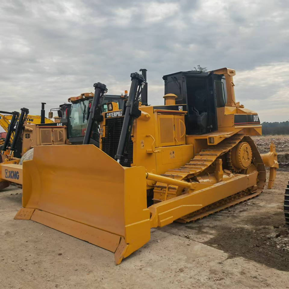 CATERPILLAR D8R - Bulldozer: gambar 2 CATERPILLAR D8R - Bulldozer: gambar 2