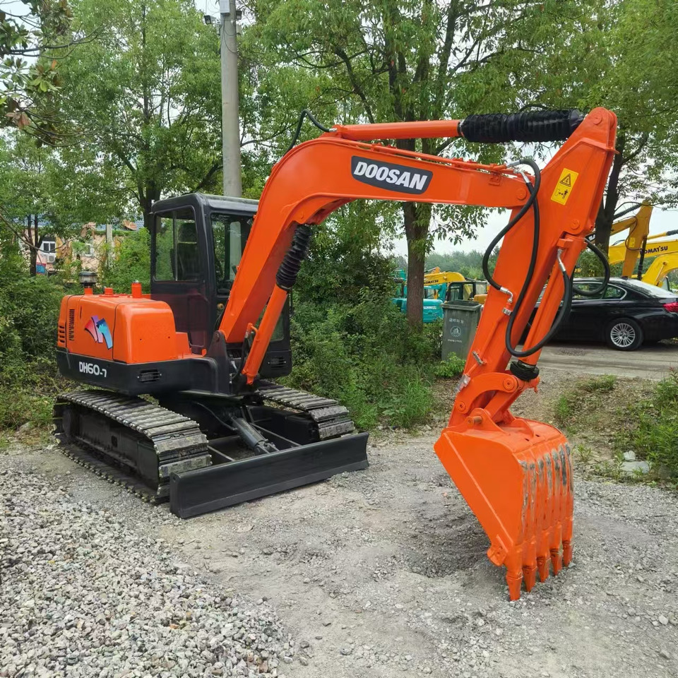 DOOSAN DH60 - Ekskavator perayap: gambar 1 DOOSAN DH60 - Ekskavator perayap: gambar 1