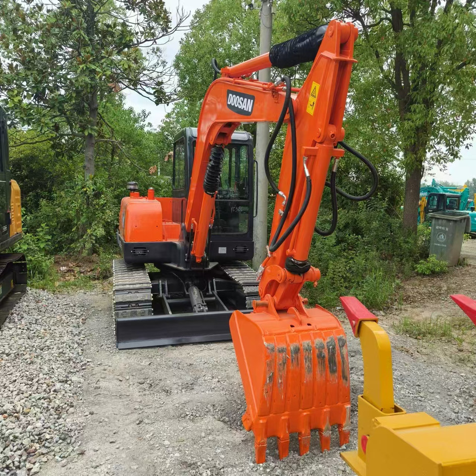 DOOSAN DH60 - Ekskavator perayap: gambar 3 DOOSAN DH60 - Ekskavator perayap: gambar 3