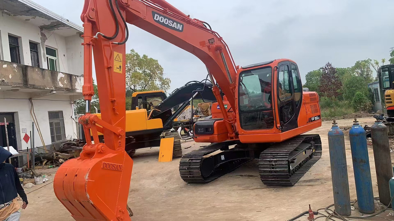 DOOSAN DX150 - Ekskavator perayap: gambar 3 DOOSAN DX150 - Ekskavator perayap: gambar 3