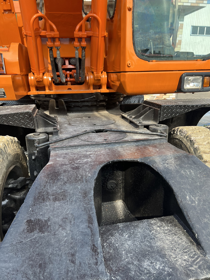 DOOSAN DX210 - Ekskavator roda: gambar 5 DOOSAN DX210 - Ekskavator roda: gambar 5