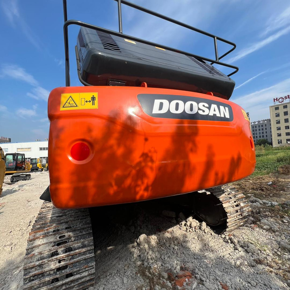 DOOSAN DX300 - Ekskavator perayap: gambar 3 DOOSAN DX300 - Ekskavator perayap: gambar 3