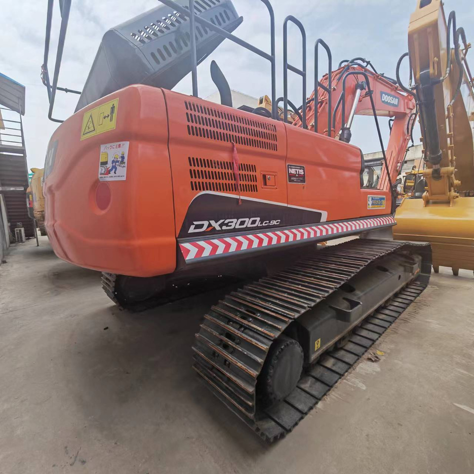 DOOSAN DX300 - Ekskavator perayap: gambar 2 DOOSAN DX300 - Ekskavator perayap: gambar 2