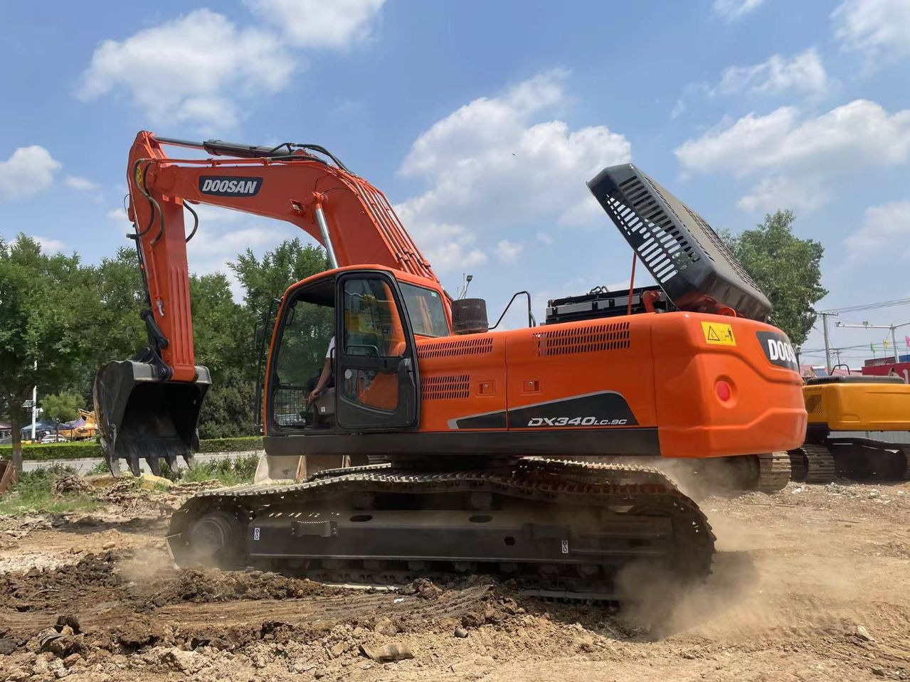 DOOSAN DX340 - Ekskavator perayap: gambar 5 DOOSAN DX340 - Ekskavator perayap: gambar 5