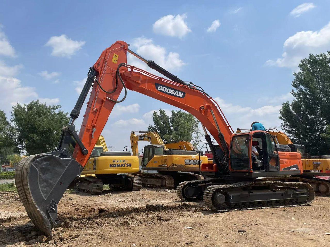 DOOSAN DX340 - Ekskavator perayap: gambar 3 DOOSAN DX340 - Ekskavator perayap: gambar 3
