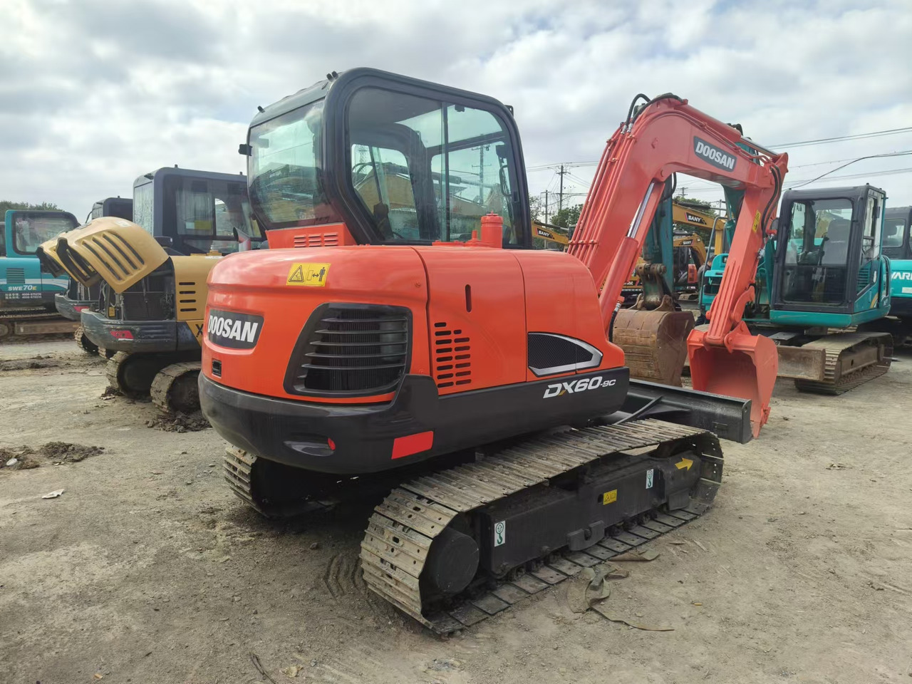 DOOSAN DX60 - Ekskavator perayap: gambar 5 DOOSAN DX60 - Ekskavator perayap: gambar 5