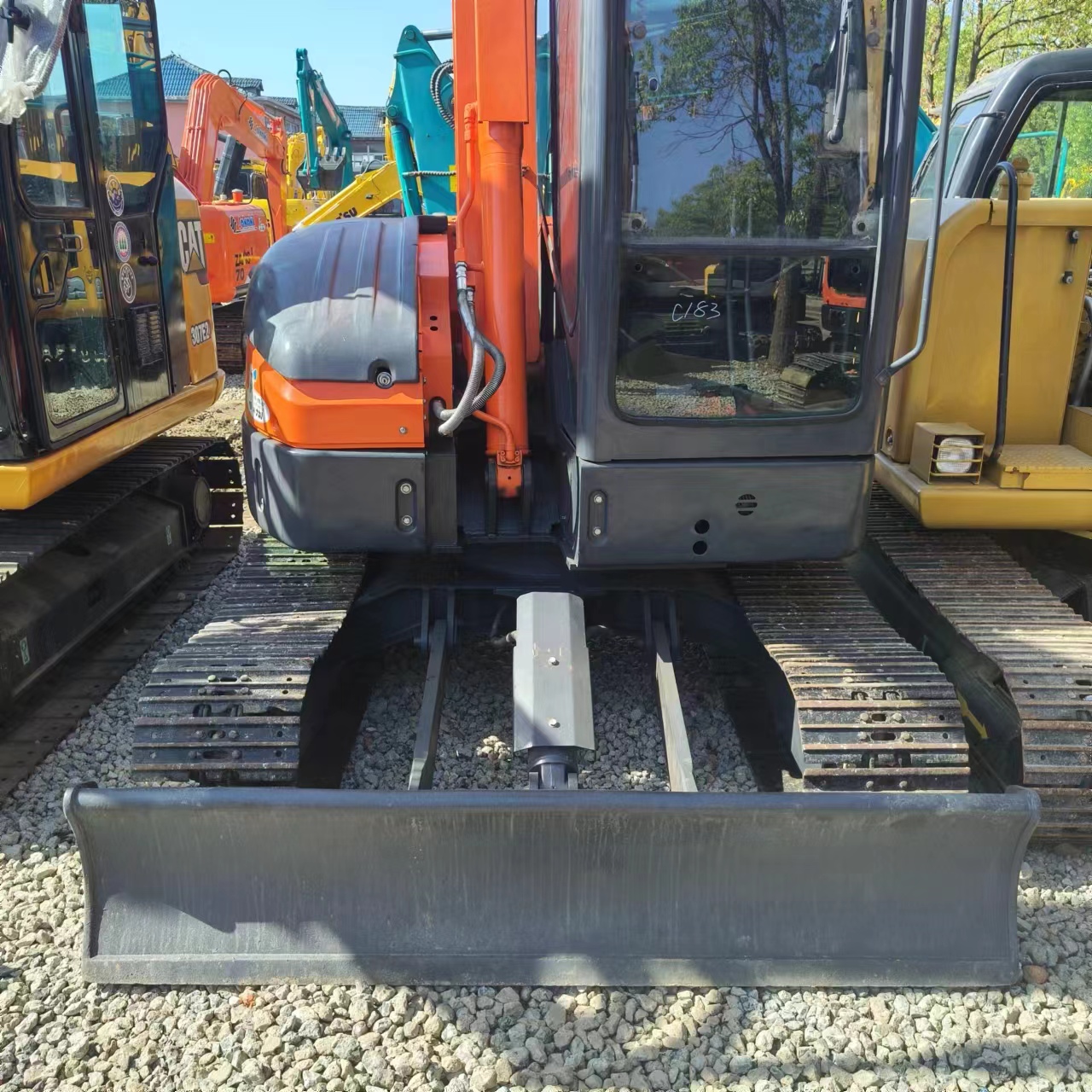 Ekskavator mini HITACHI ZX 55: gambar 6