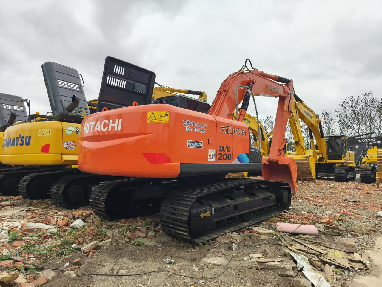 HITACHI ZX200 - Ekskavator perayap: gambar 2 HITACHI ZX200 - Ekskavator perayap: gambar 2